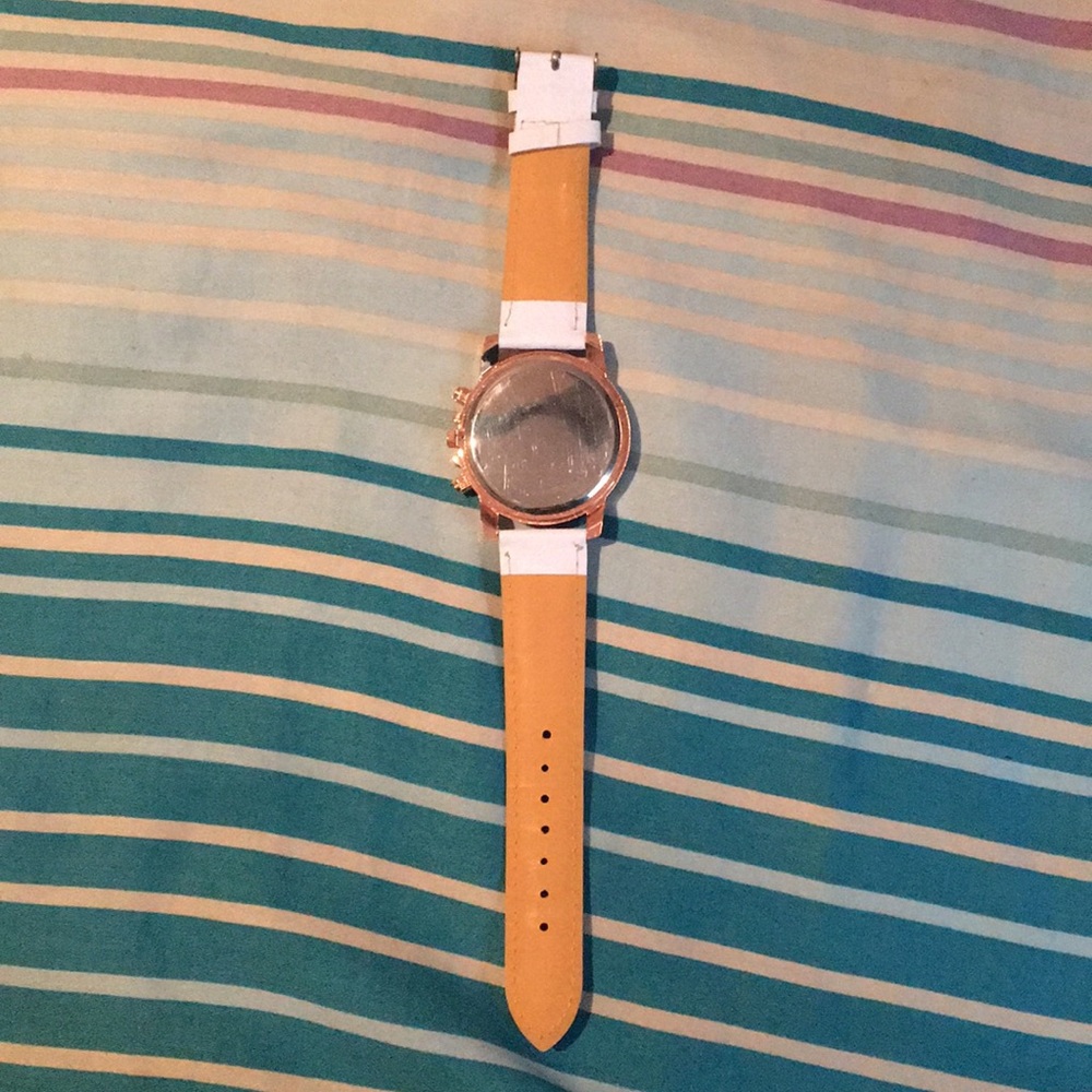 🎀 Wrist watch